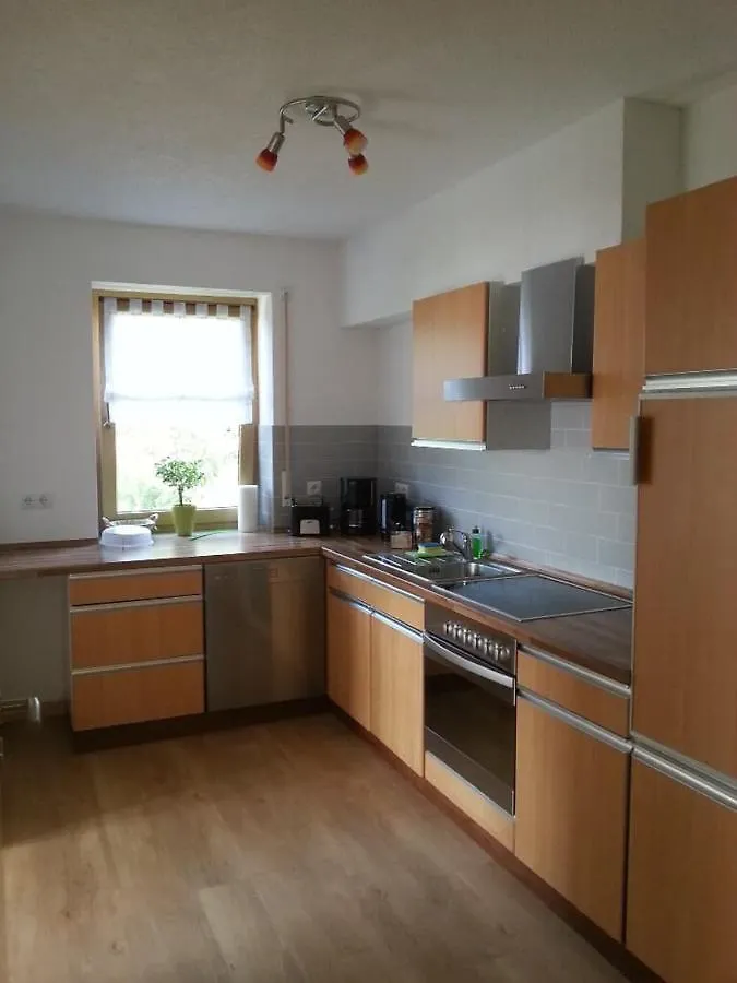 Apartment Ferienwohnung und Sommerhaus unter der Burg Falkenberg